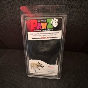 NIB disposable dog paw booties